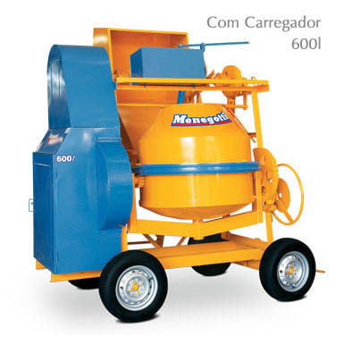 Betoneira Profissional 600 Litros Trifásico Com Carregador 40010306 Menegotti