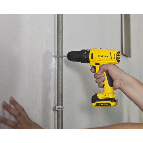 Parafusadeira de Impacto 12V SCH12S2K com Maleta Bivolt Stanley