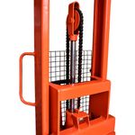 Empilhadeira-Manual-08T-x-180M-Mod-AM800-BYG-Recondicionado-