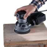 Lixadeira-Orbitral-240W-com-Coletor-110v-Ref-M9204G-MAKITA