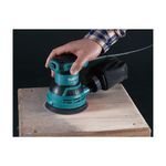 Lixadeira-Orbital-240W-com-Coletor-220v-M9204B-MAKITA